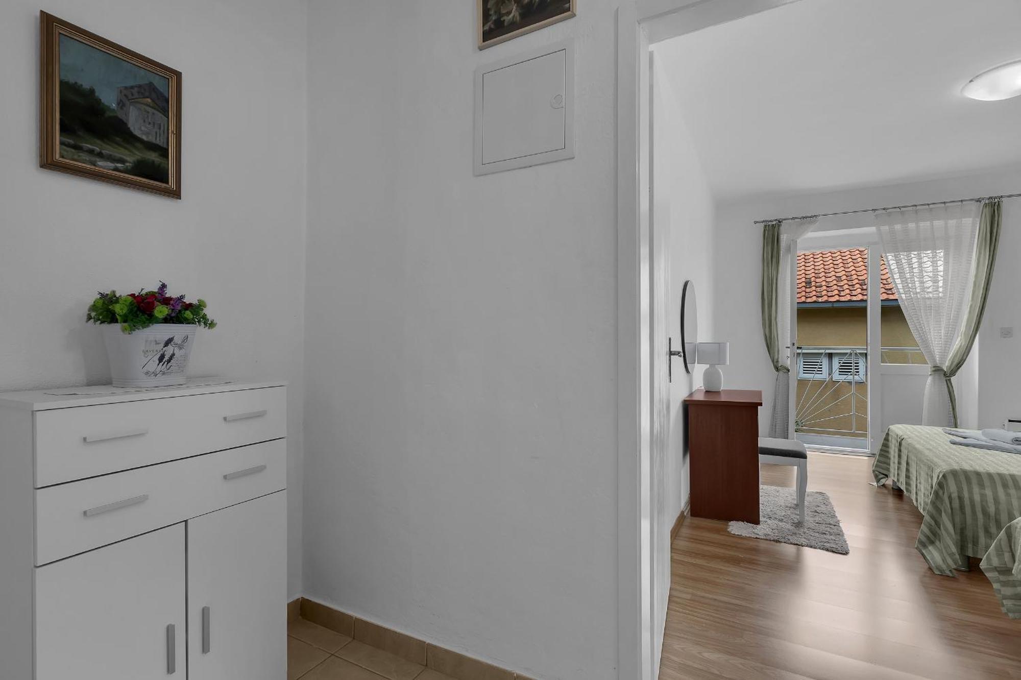 Apartment And Rooms Mila ماكارسكا المظهر الخارجي الصورة