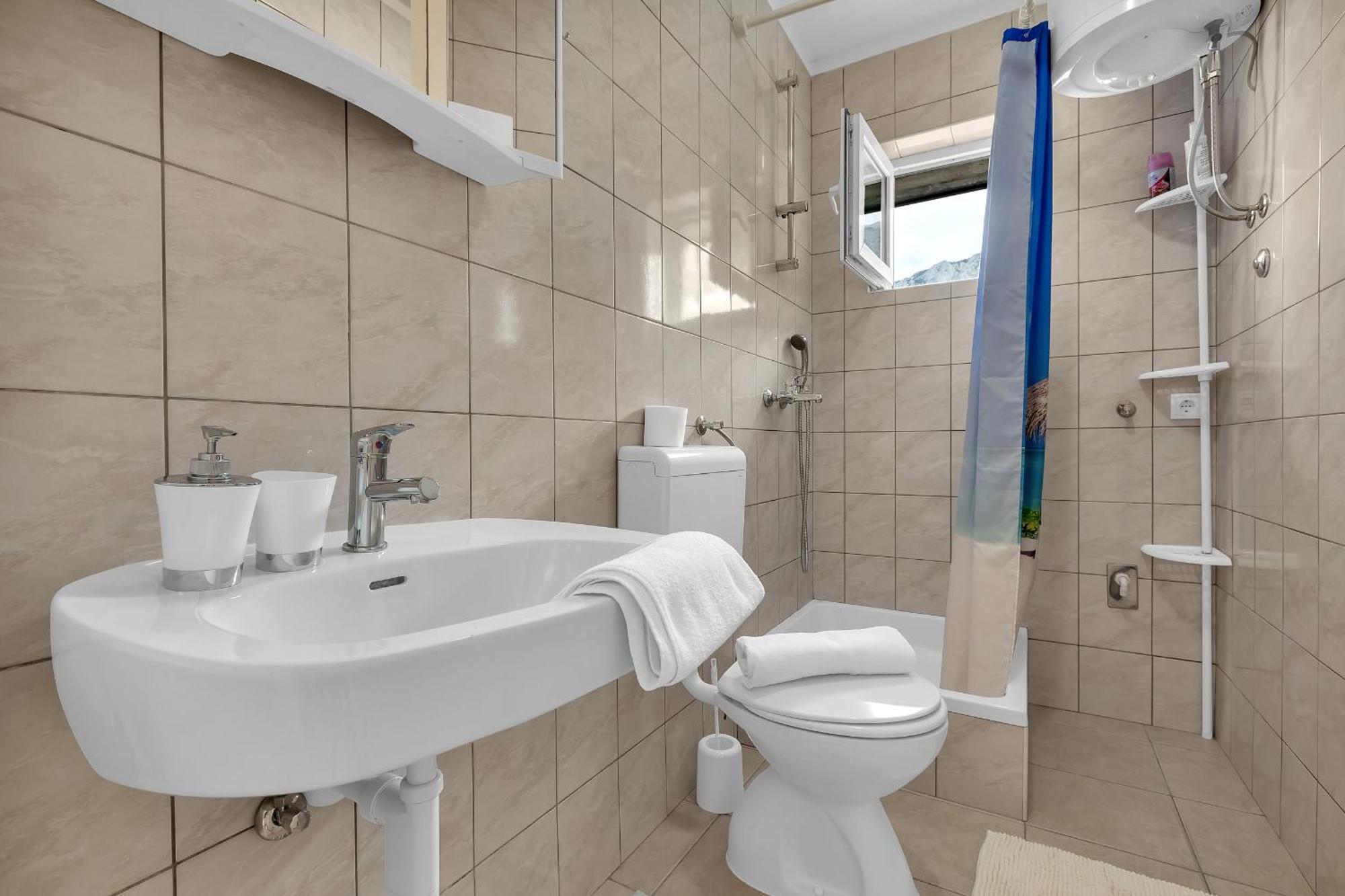 Apartment And Rooms Mila ماكارسكا المظهر الخارجي الصورة