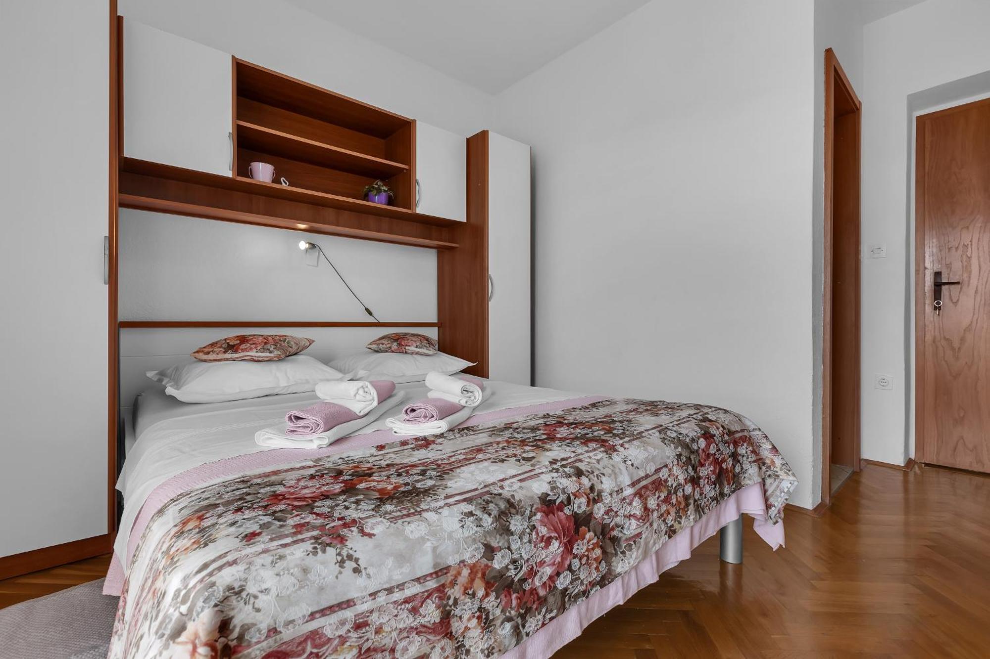 Apartment And Rooms Mila ماكارسكا المظهر الخارجي الصورة