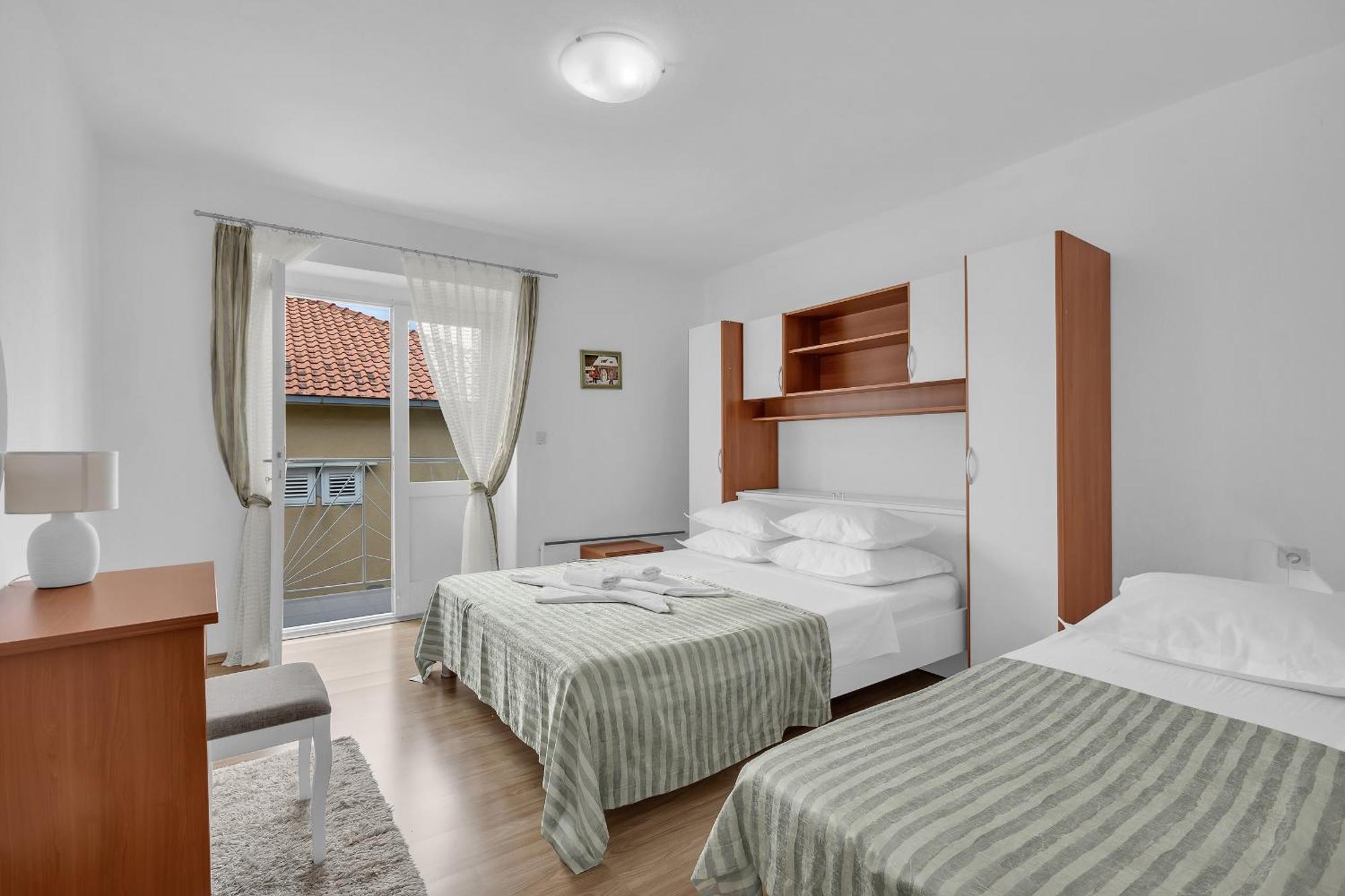 Apartment And Rooms Mila ماكارسكا المظهر الخارجي الصورة